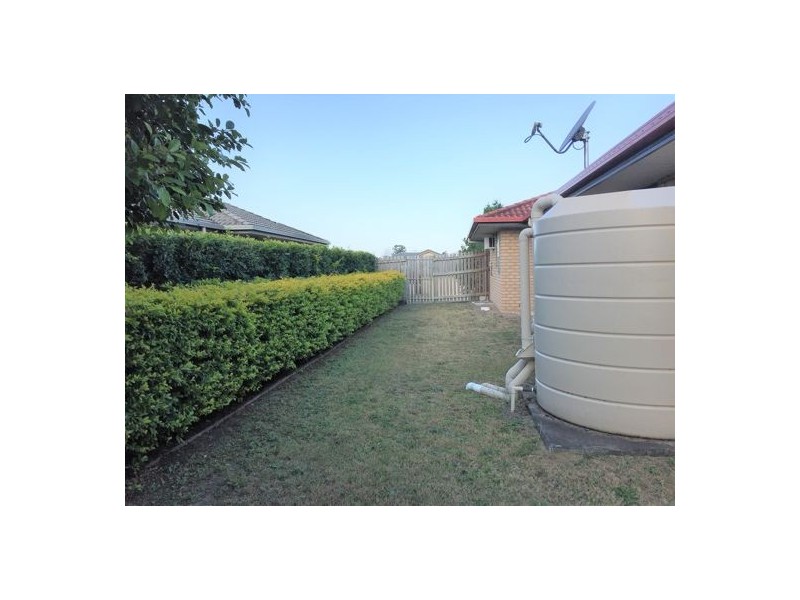 8 Redcedar Place, Morayfield QLD 4506