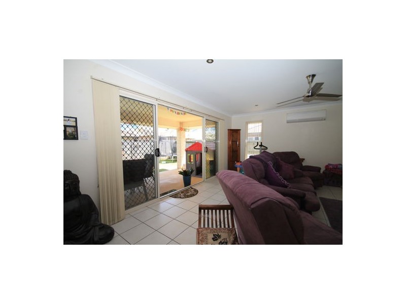 2/1 Reddy Drive, Caboolture QLD 4510