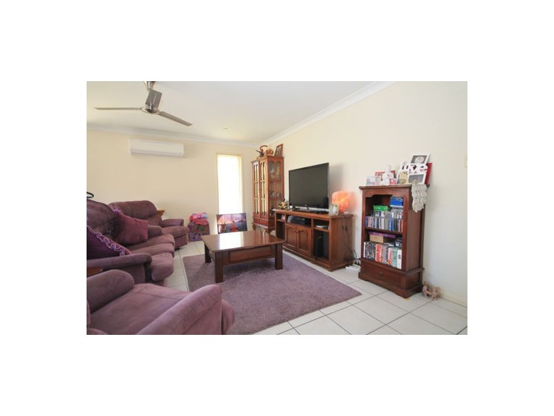 2/1 Reddy Drive, Caboolture QLD 4510