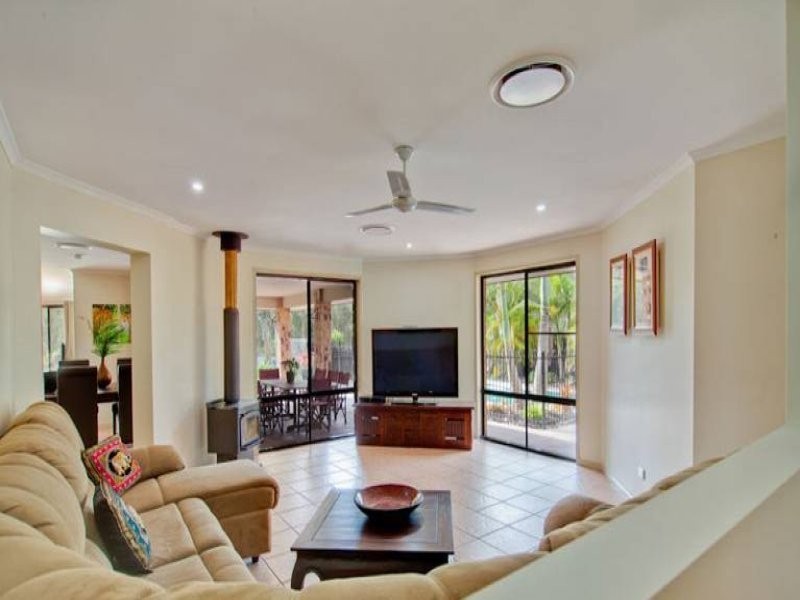 14 Treecreeper Court, Elimbah QLD 4516