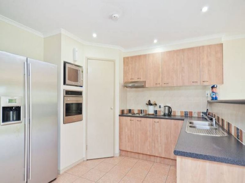 14 Treecreeper Court, Elimbah QLD 4516