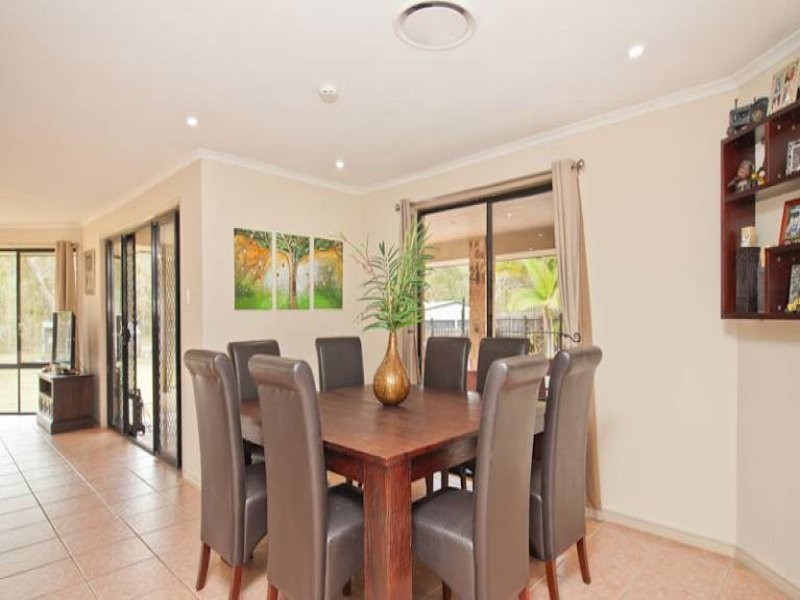 14 Treecreeper Court, Elimbah QLD 4516