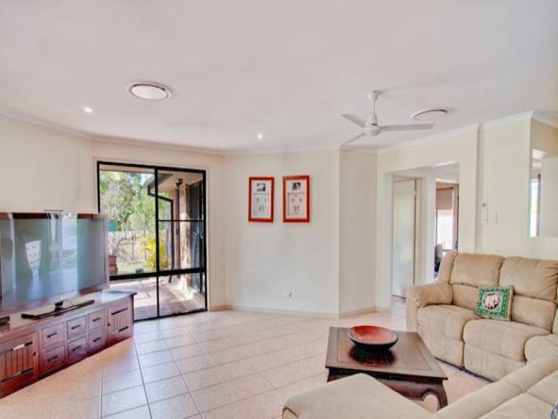 14 Treecreeper Court, Elimbah QLD 4516
