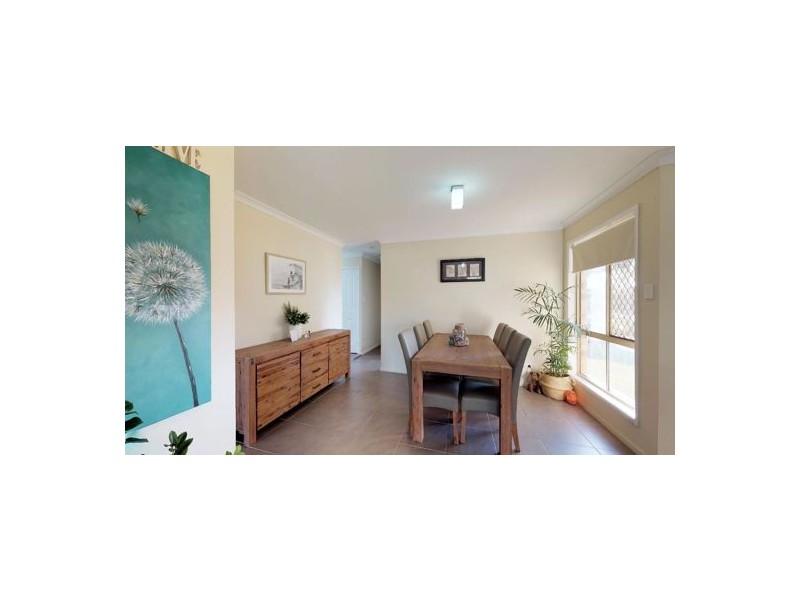 17 FERNLEA CT, Caboolture QLD 4510