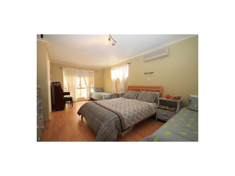 7 Skylark Court, Burpengary QLD 4505