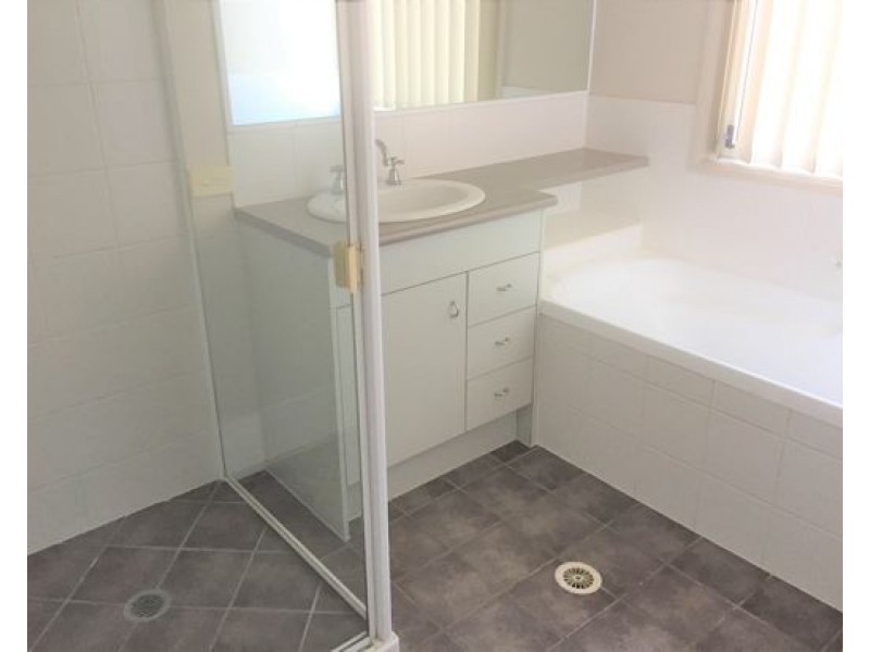 4 Convent Court, Caboolture QLD 4510
