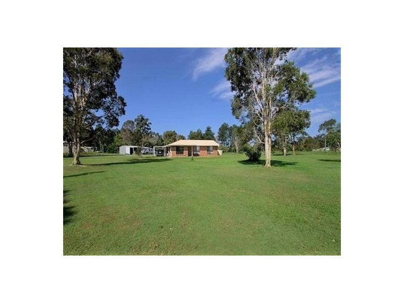 2 Fairmount Street, Elimbah QLD 4516