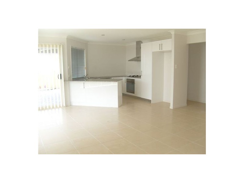 86 Pauls Rd, Upper Caboolture QLD 4510
