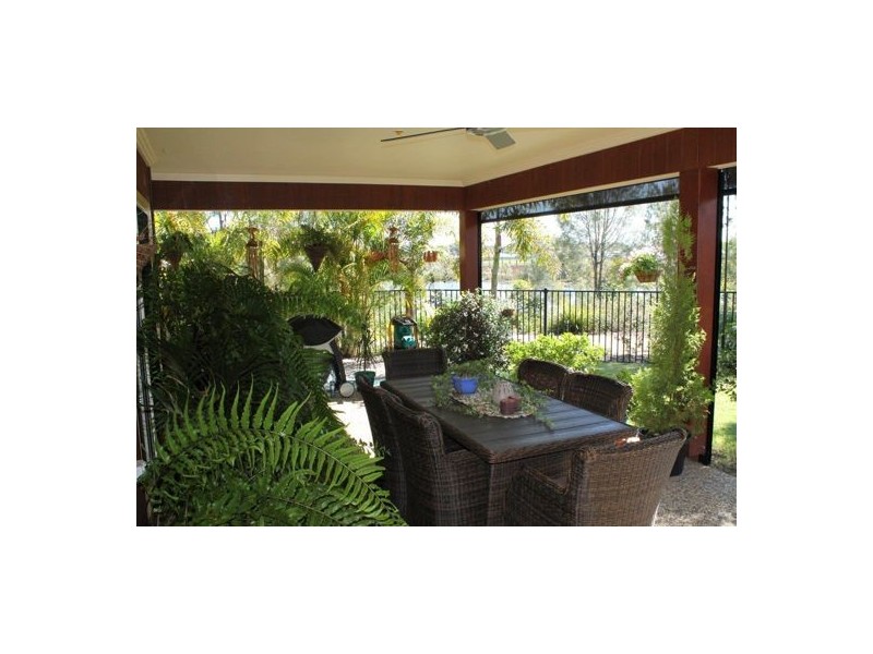 9 Treefrog Street, Sandstone Point QLD 4511