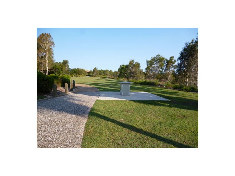 9 Treefrog Street, Sandstone Point QLD 4511