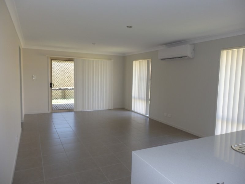 1 Frepelle Street, Morayfield QLD 4506