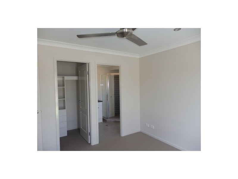 1 Frepelle Street, Morayfield QLD 4506