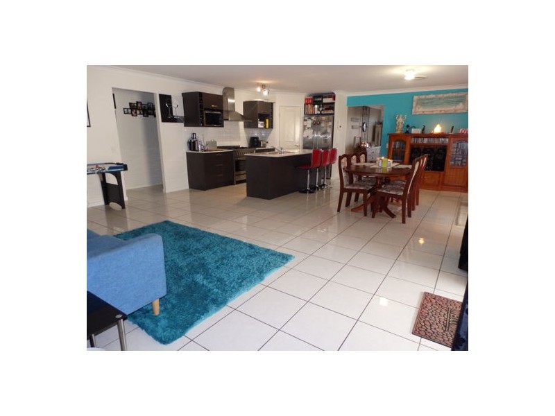 8 Lanita Ch, Morayfield QLD 4506