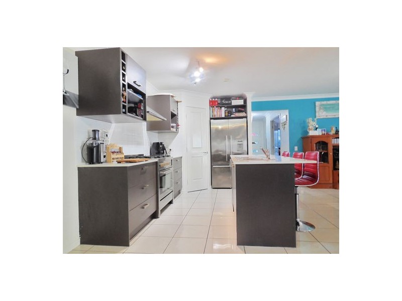 8 Lanita Ch, Morayfield QLD 4506