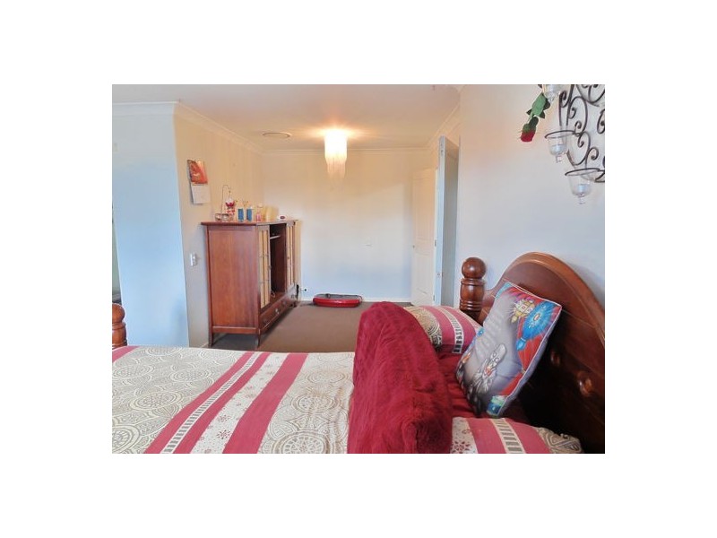 8 Lanita Ch, Morayfield QLD 4506