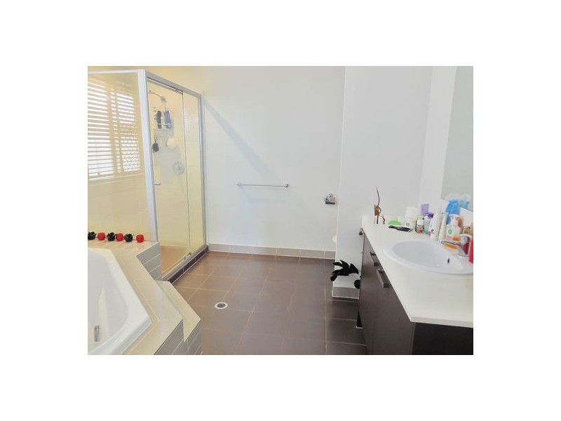 8 Lanita Ch, Morayfield QLD 4506