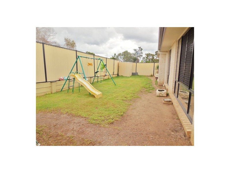 8 Lanita Ch, Morayfield QLD 4506