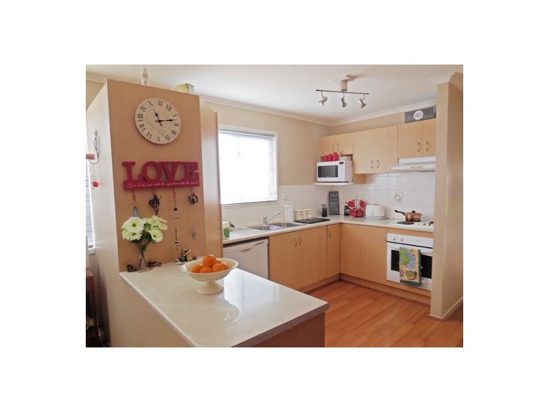 7 Moon St, Caboolture South QLD 4510