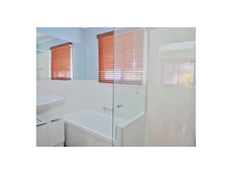 16 Visentin Rd, Morayfield QLD 4506