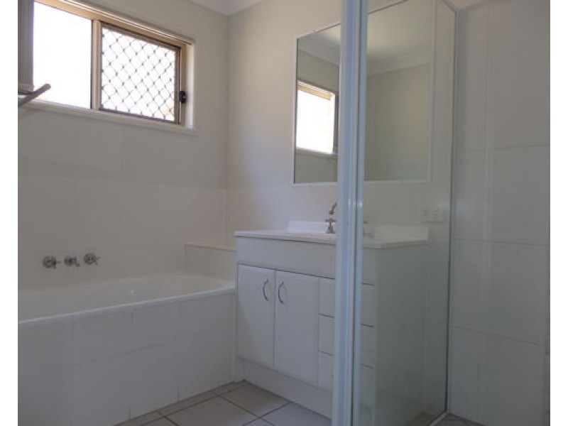 8 Peta Street, Kallangur QLD 4503