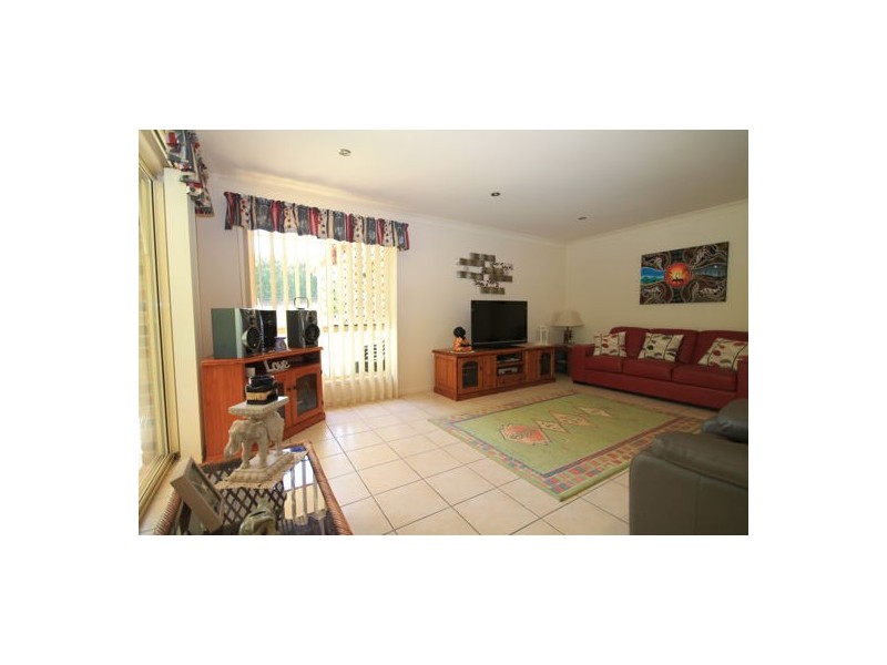 6 Jamor Court, Elimbah QLD 4516