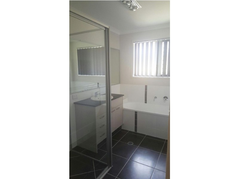 97 Stone Ridge Blvd, Narangba QLD 4504