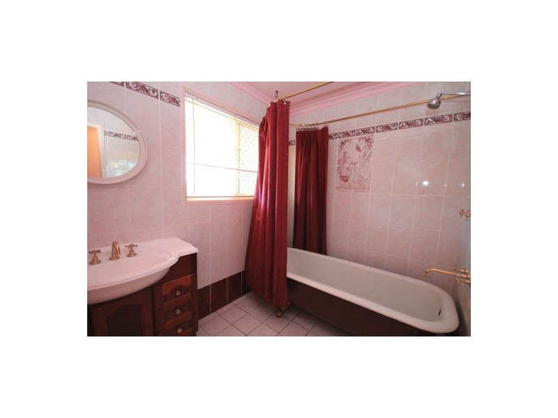 104-106 Madeline Drive, Morayfield QLD 4506