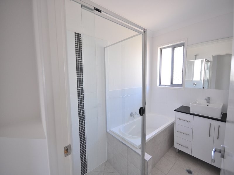 9 Feather Court, Morayfield QLD 4506