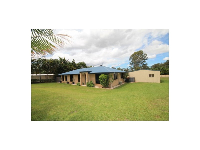 105 Smiths Rd, Elimbah QLD 4516
