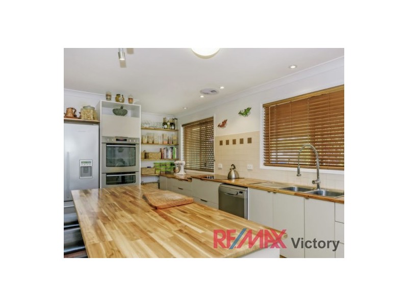 11 Sunbeam Crt, Morayfield QLD 4506