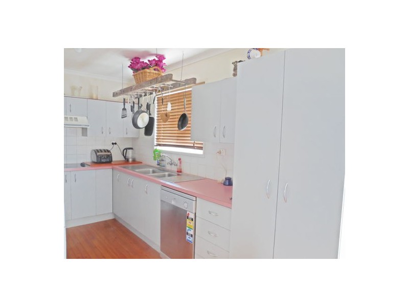33 Sherwood St, Morayfield QLD 4506