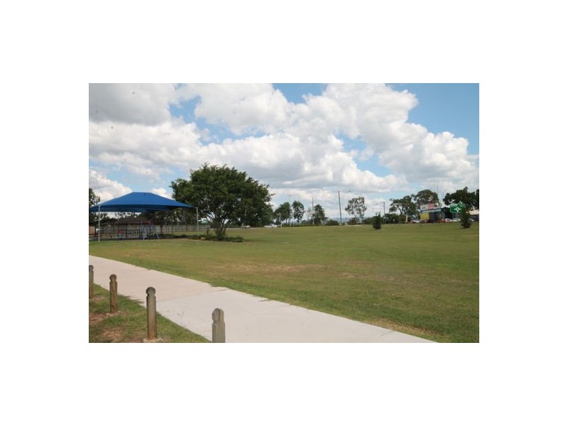 14 Summerfields Drive, Caboolture QLD 4510