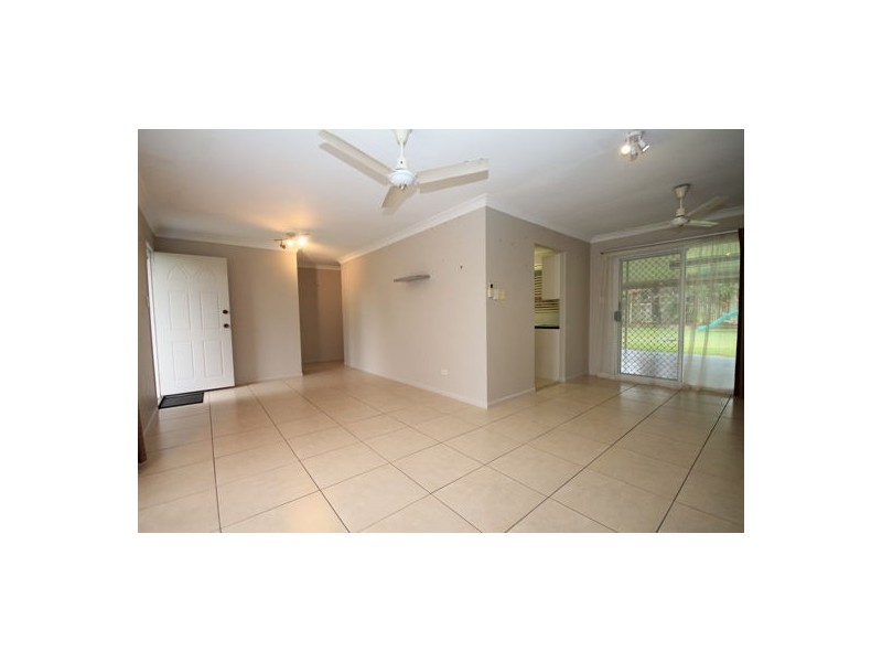 21 Parish Rd, Caboolture QLD 4510