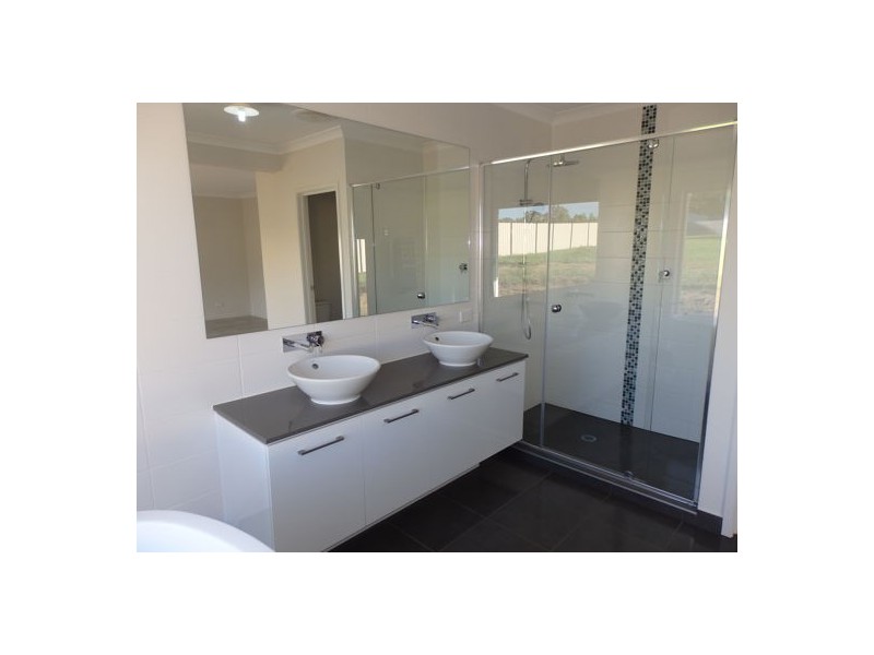 54 Country Court, Elimbah QLD 4516