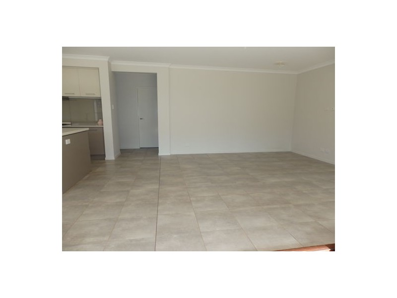 54 Country Court, Elimbah QLD 4516