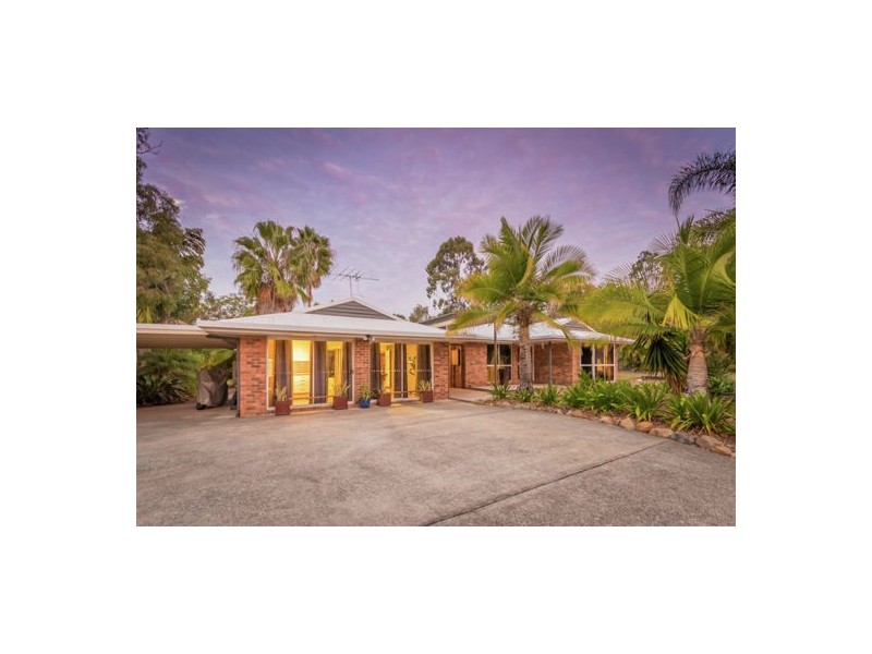 10 Rosalind crt, Narangba QLD 4504