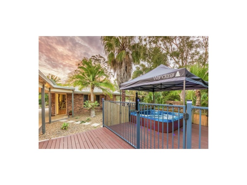 10 Rosalind crt, Narangba QLD 4504