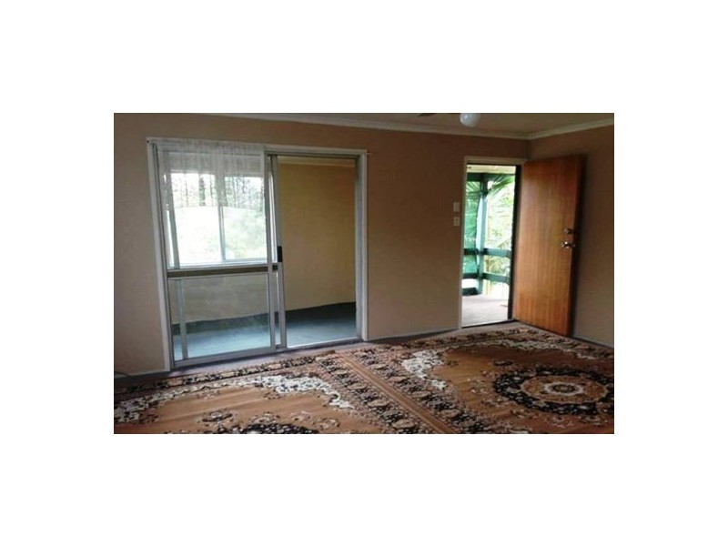 11 Kenneth St, Morayfield QLD 4506