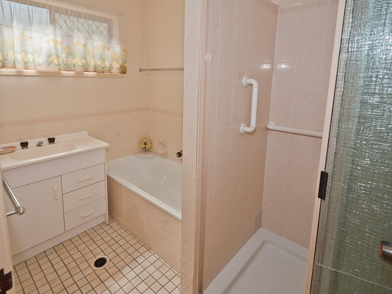 U1 & U2 15 Mckean St, Caboolture QLD 4510