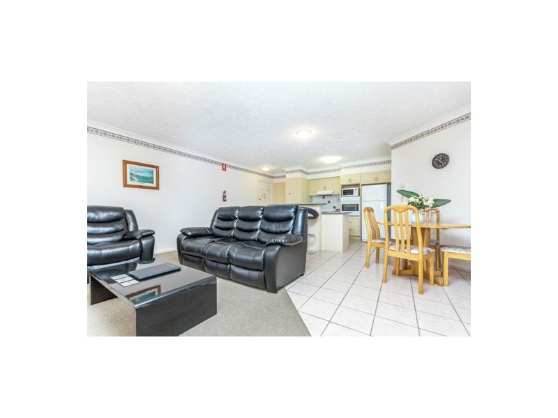 Unit 8/21 Sylvan Beach Esplande, Bellara QLD 4507