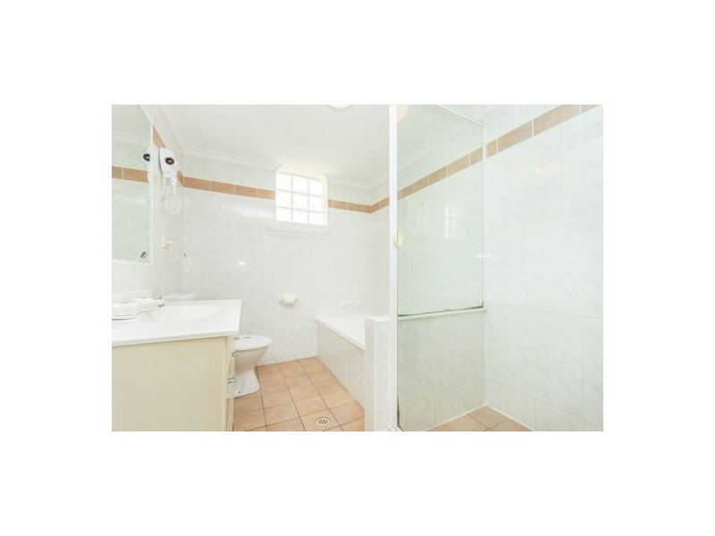 Unit 8/21 Sylvan Beach Esplande, Bellara QLD 4507