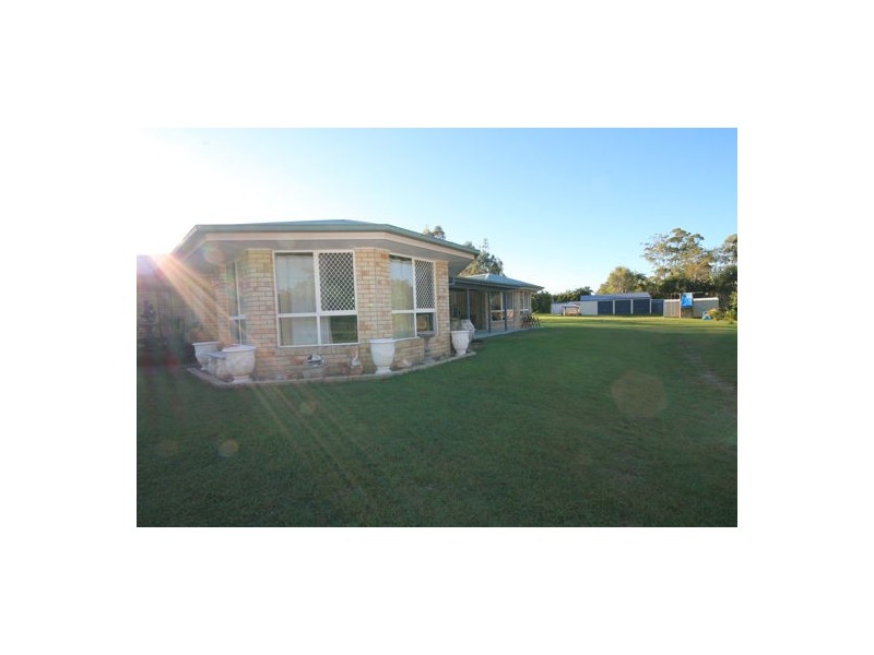 115 Wattlebird Drive, Elimbah QLD 4516