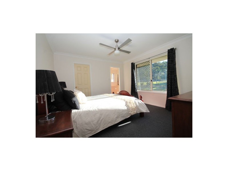 115 Wattlebird Drive, Elimbah QLD 4516