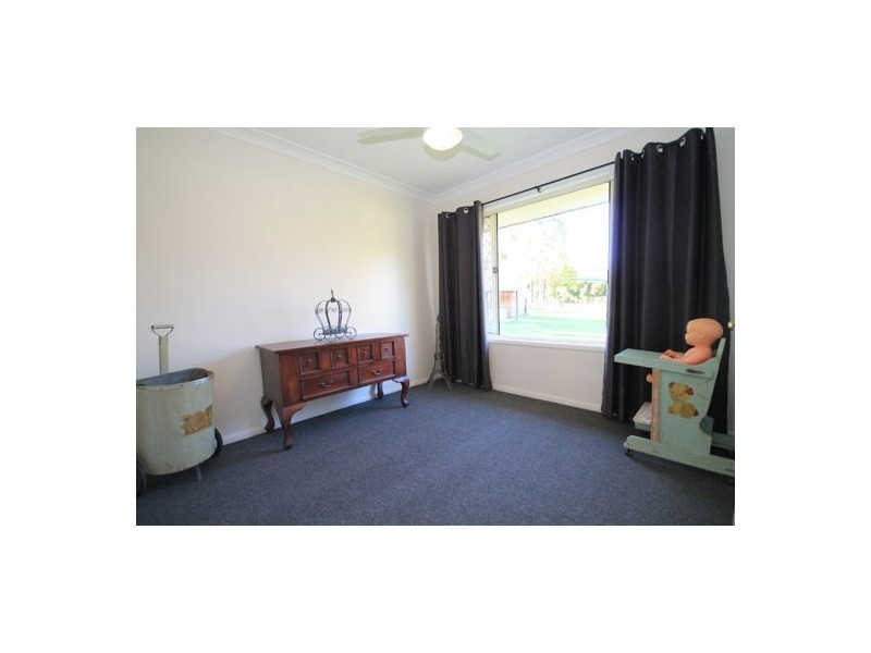 115 Wattlebird Drive, Elimbah QLD 4516