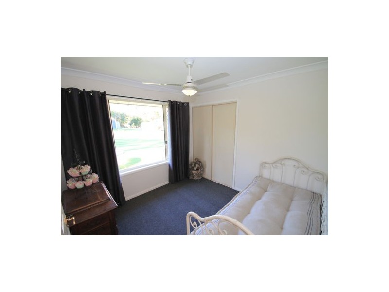 115 Wattlebird Drive, Elimbah QLD 4516