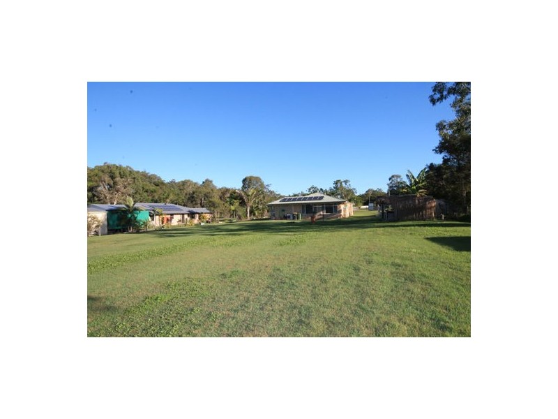 115 Wattlebird Drive, Elimbah QLD 4516