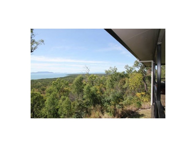 9 O’Flynn Crescent, Midge Point QLD 4799