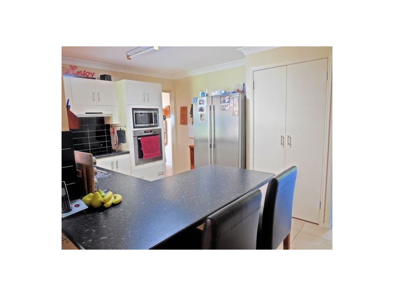 10 Sherwood St, Morayfield QLD 4506