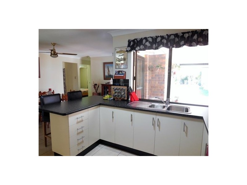 10 Sherwood St, Morayfield QLD 4506