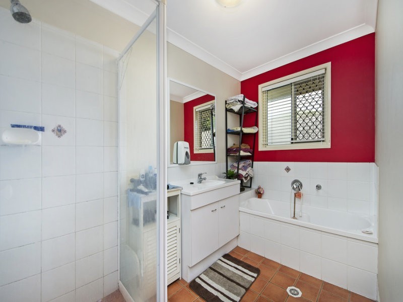 27 Abbey Road, Caboolture QLD 4510